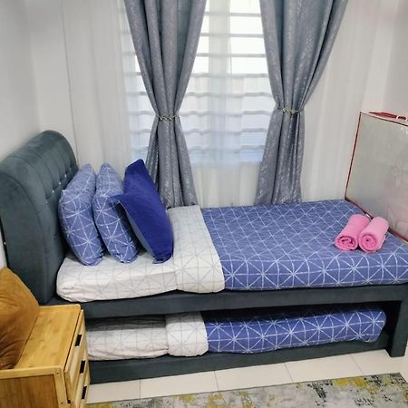 Fazlizasuite Homestay @ Teluk Kemang-Muslim Preferred Port Dickson Ngoại thất bức ảnh