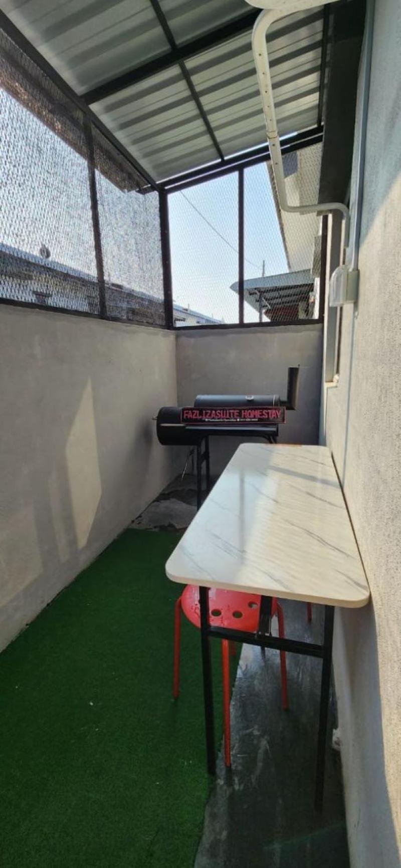 Fazlizasuite Homestay @ Teluk Kemang-Muslim Preferred Port Dickson Ngoại thất bức ảnh