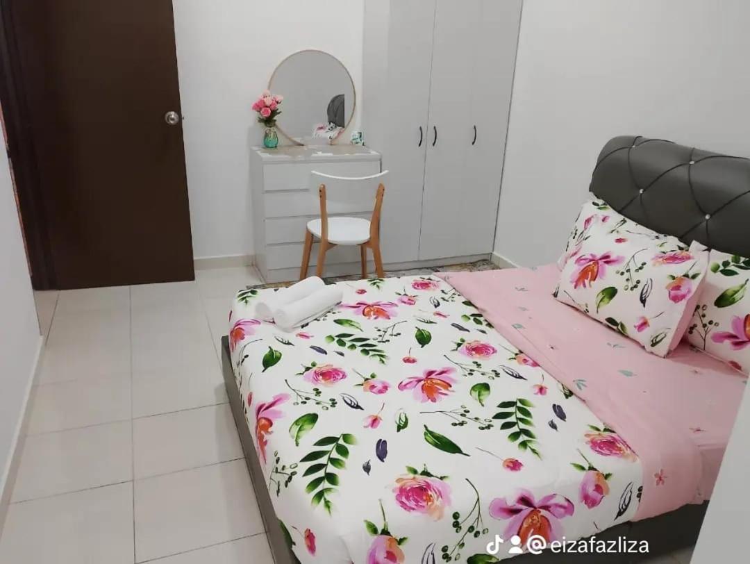 Fazlizasuite Homestay @ Teluk Kemang-Muslim Preferred Port Dickson Ngoại thất bức ảnh
